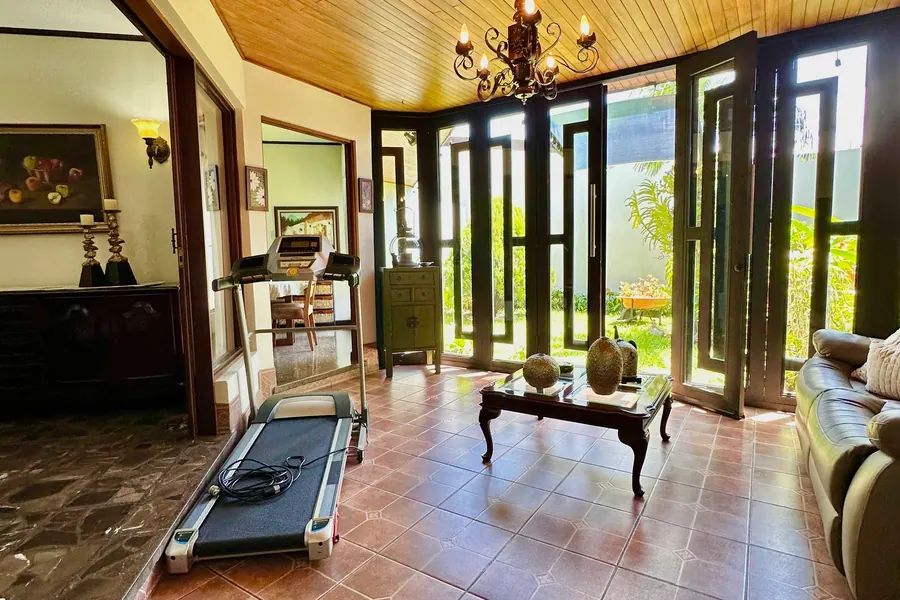 Casa en Sabana Sur